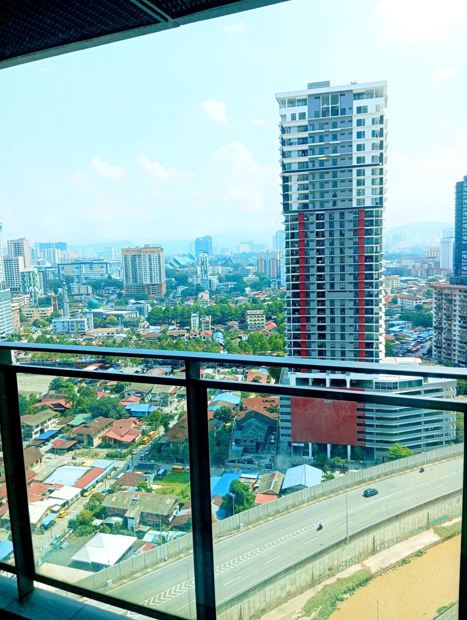 The Summer Suites At Kualalumpur Kuala Lumpur Exterior photo